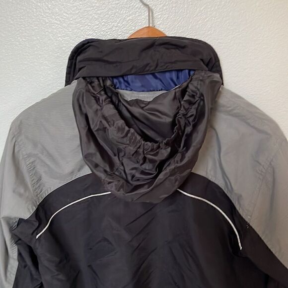 Pacific Trail Coat.  Size boys M (10/12). - Picture 3 of 10